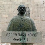 Памятник Марко Мартиновичу в Перасте.