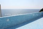 Объект-19370. 3-х комнатный пентхаус с видом на море в элитной новостройке с бассейном в курортном поселке Добра Вода. 30 метров от берега!