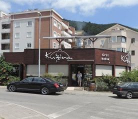Объект 30054. Недвижимость в Черногории по выгодной цене: новая квартира с отделкой в районе ресторана 